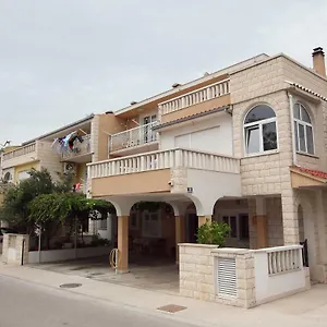 Luka Apartment Split